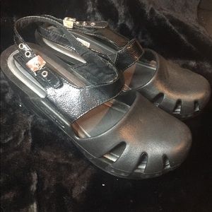 Dr. Scholls nursing shoes ❤️